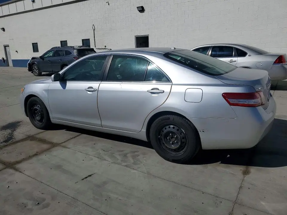 2010 TOYOTA CAMRY LE  