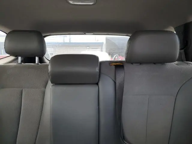 2012 HYUNDAI SANTA FE SE  