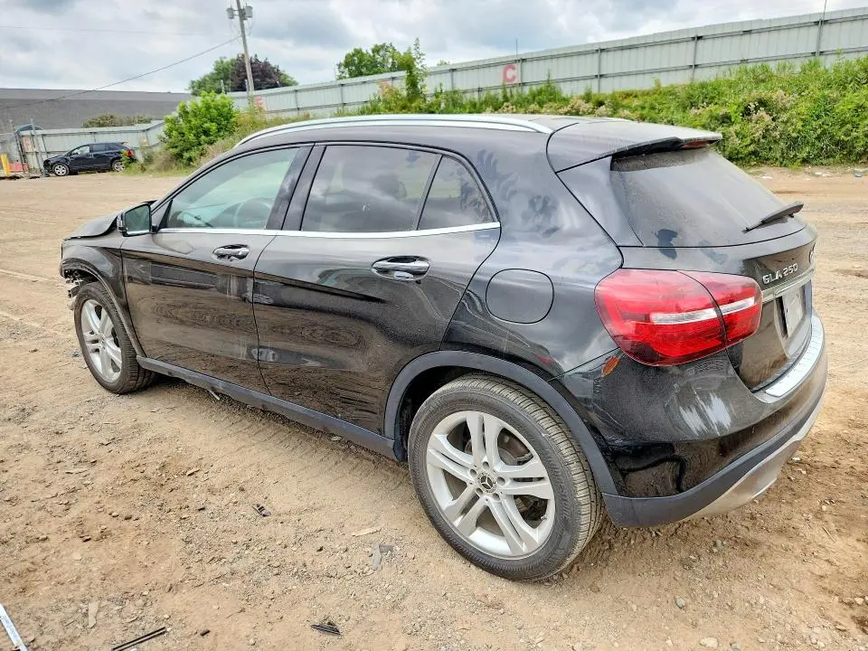 2020 MERCEDES-BENZ GLA 250 4MATIC  