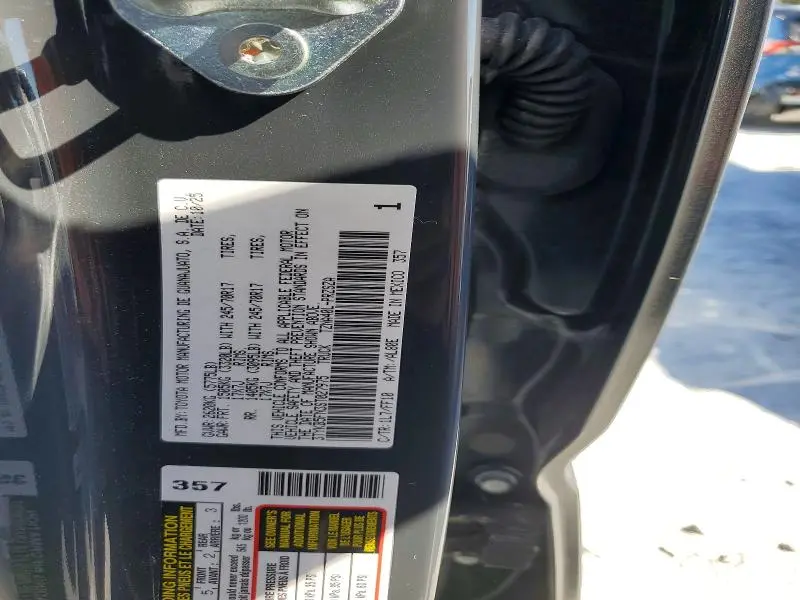 2025 TOYOTA TACOMA SR5  