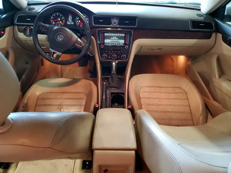 2012 VOLKSWAGEN PASSAT SEL  