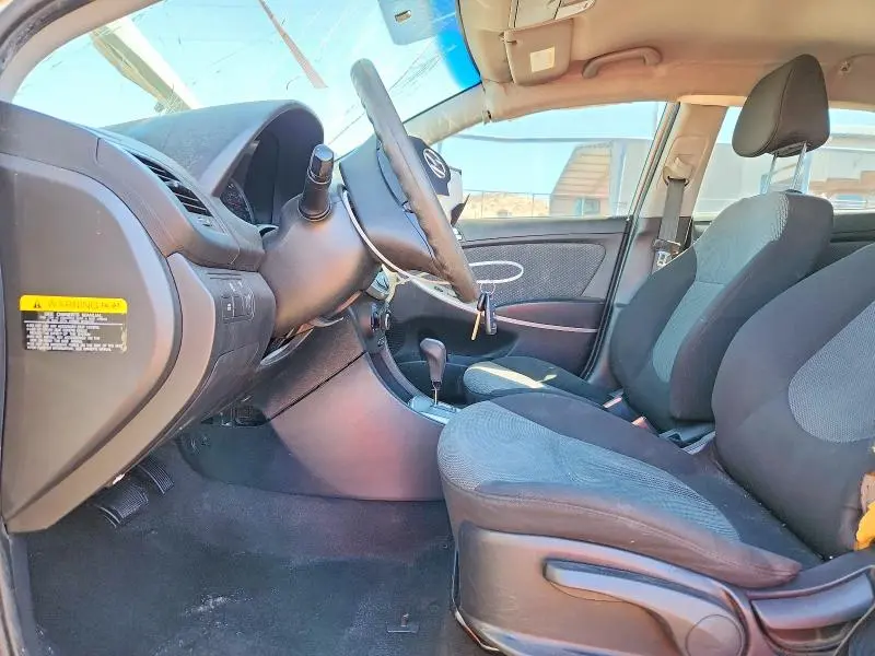 2014 HYUNDAI ACCENT GS  