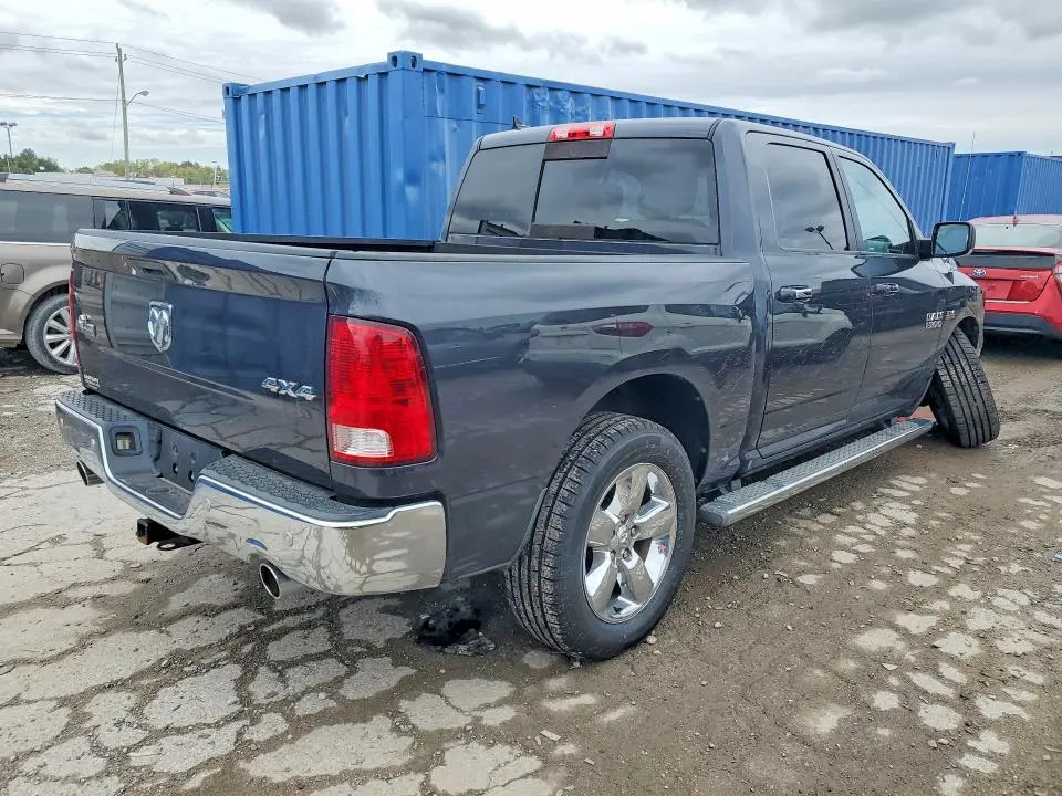 2015 RAM 1500 SLT  