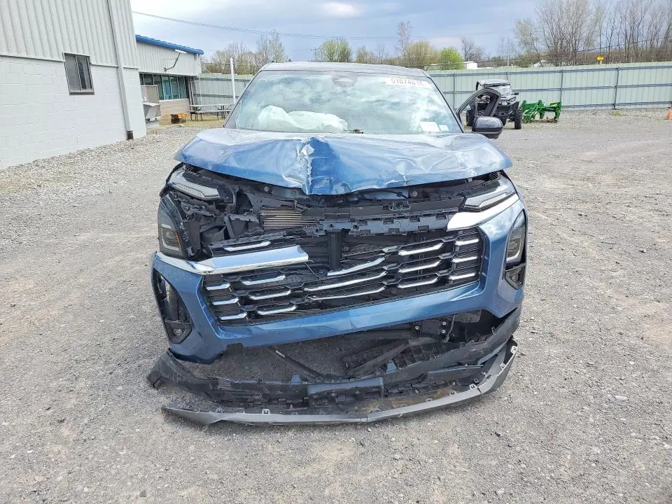 2025 CHEVROLET EQUINOX LT  