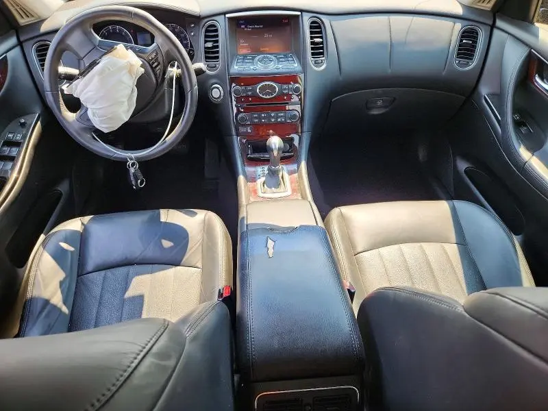 2016 INFINITI QX50 BASE  