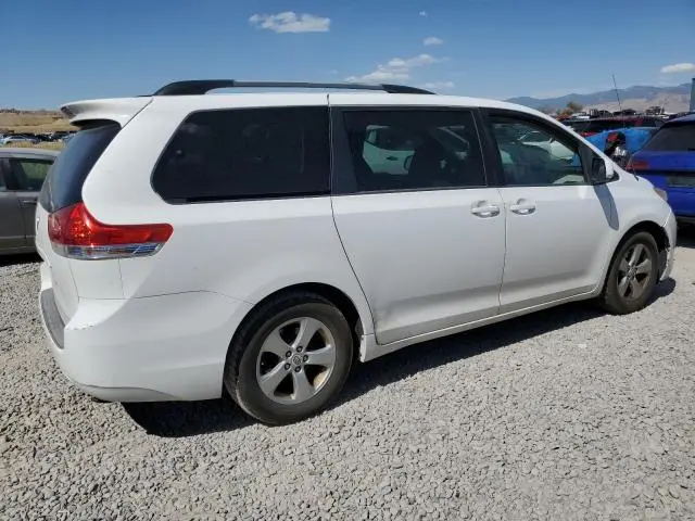 2011 TOYOTA SIENNA LE  