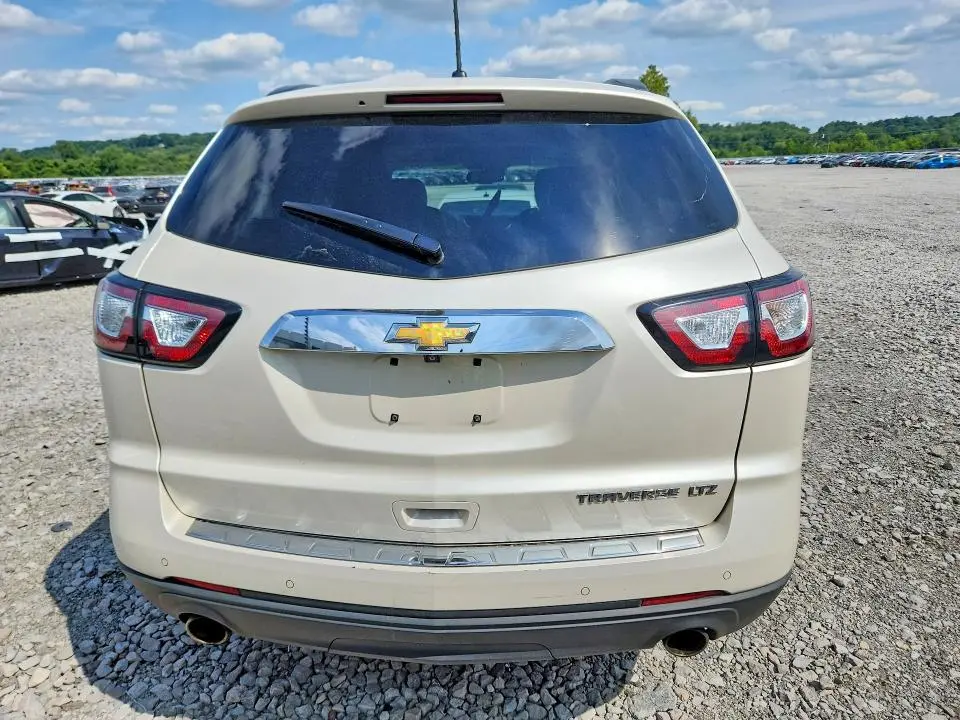 2015 CHEVROLET TRAVERSE LTZ  