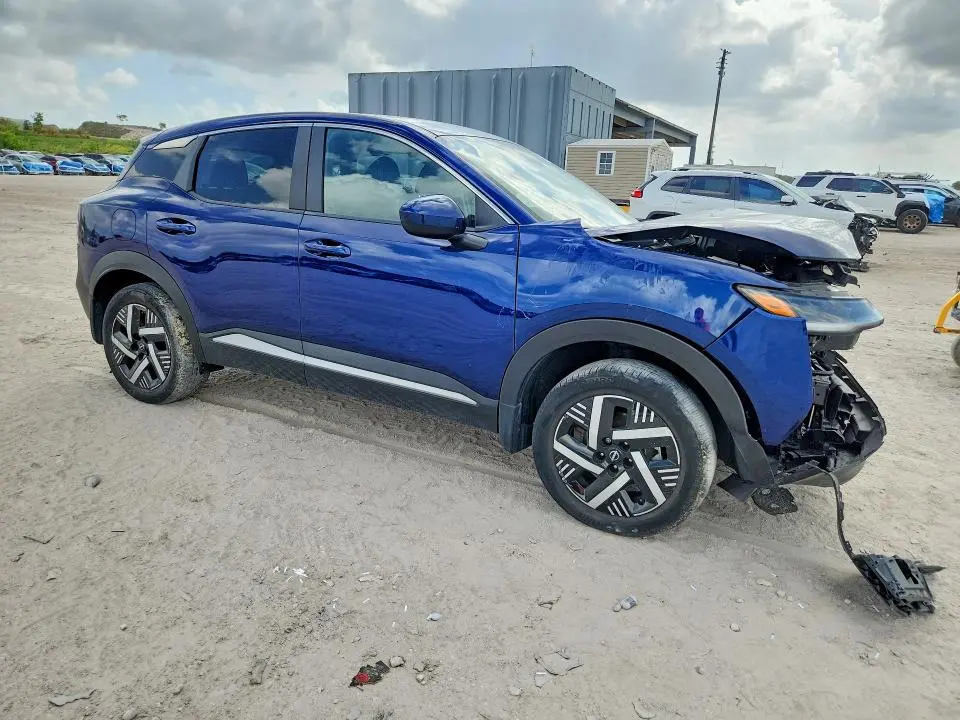 2025 NISSAN KICKS SV  