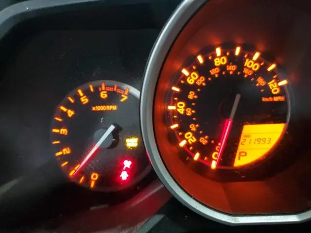 2011 TOYOTA 4RUNNER SR5  