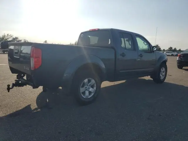 2013 NISSAN FRONTIER SV  