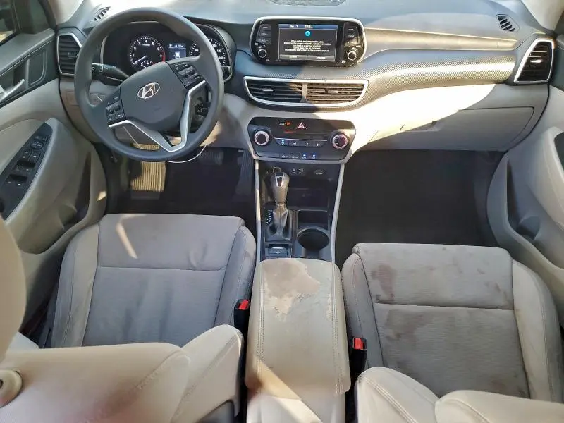 2020 HYUNDAI TUCSON SE  