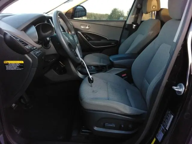 2017 HYUNDAI SANTA FE SE  