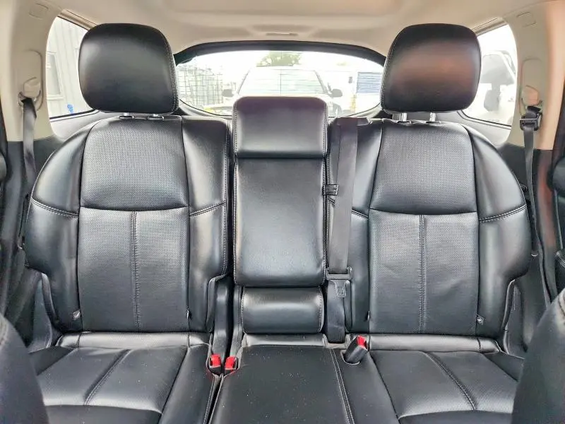 2017 NISSAN PATHFINDER PLATINUM  