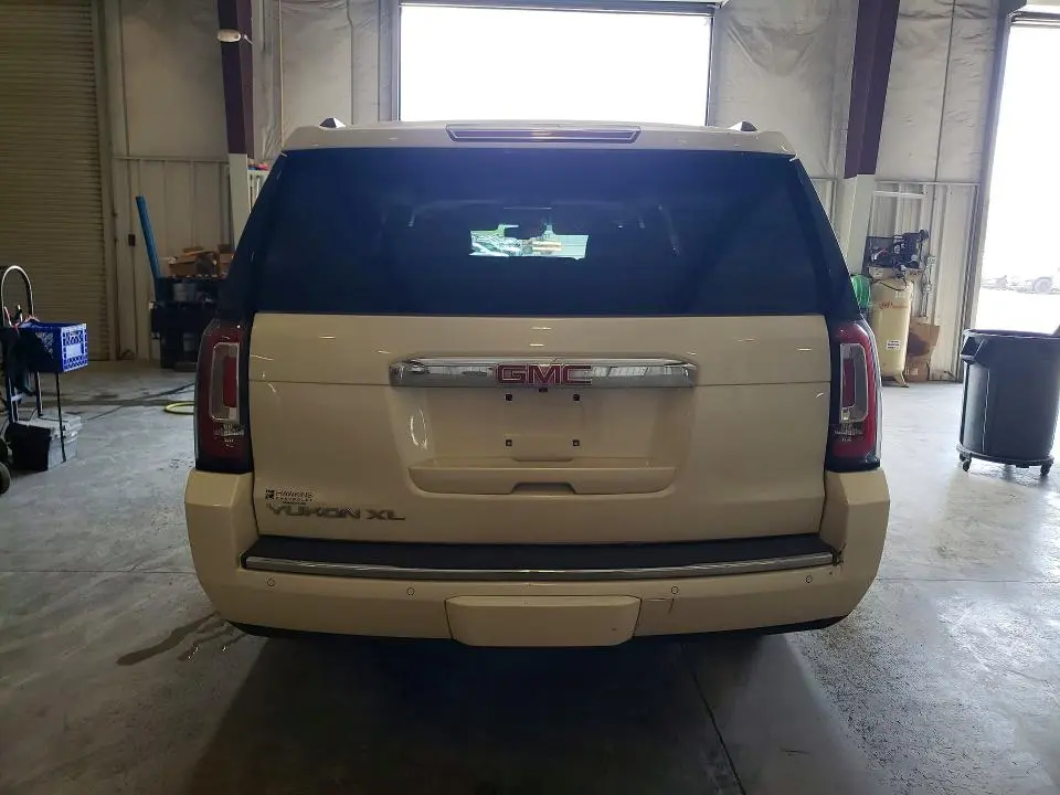 2015 GMC YUKON XL DENALI  
