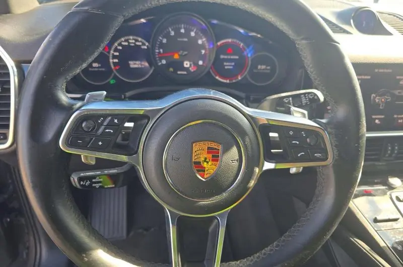 2021 PORSCHE CAYENNE   