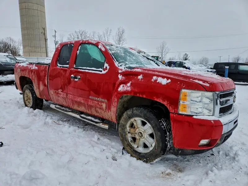 2011 CHEVROLET SILVERADO K1500 LT  