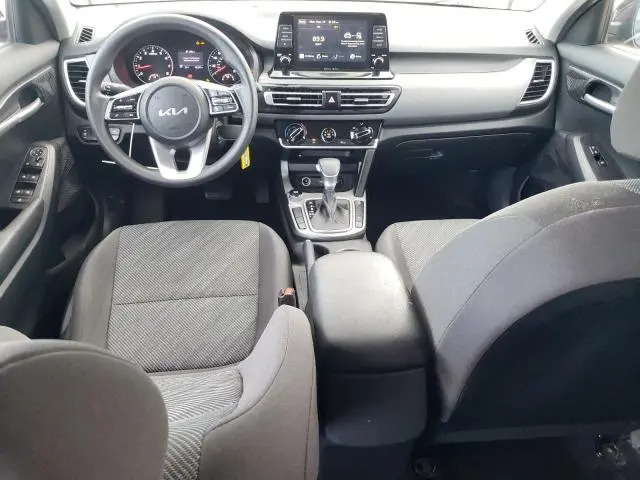 2022 KIA SELTOS LX  