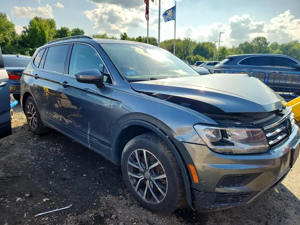2019 VOLKSWAGEN TIGUAN SE  