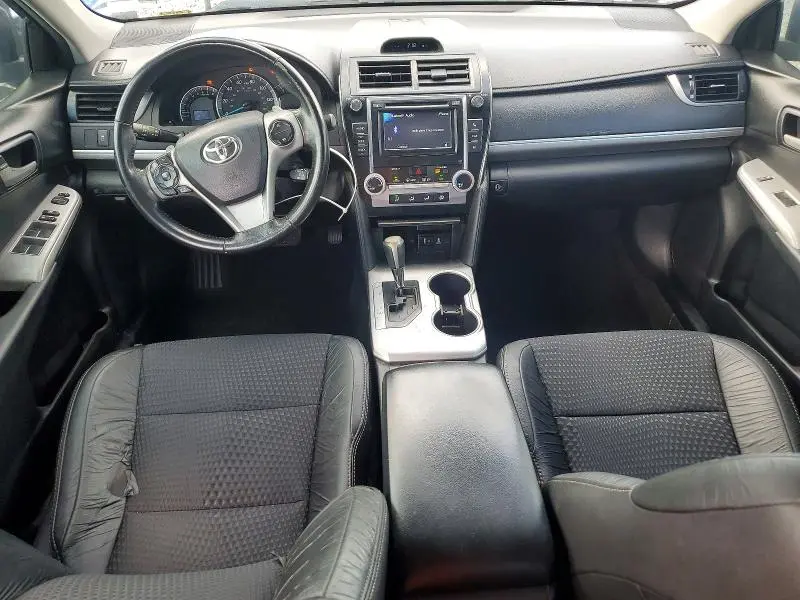 2013 TOYOTA CAMRY SE  
