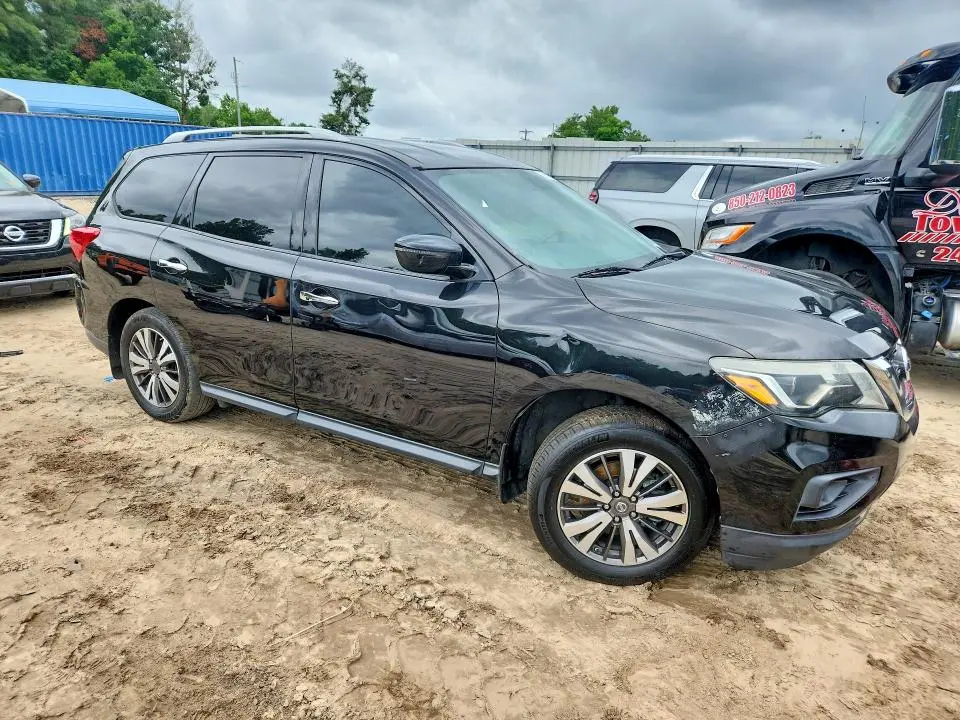 2017 NISSAN PATHFINDER S  
