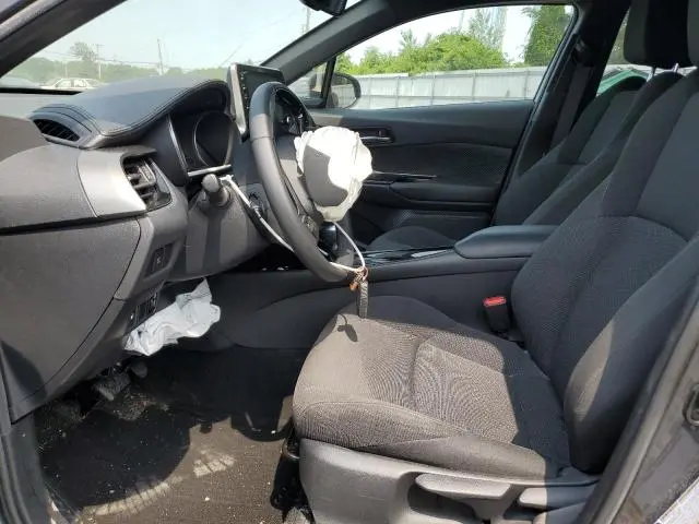 2019 TOYOTA C-HR XLE  