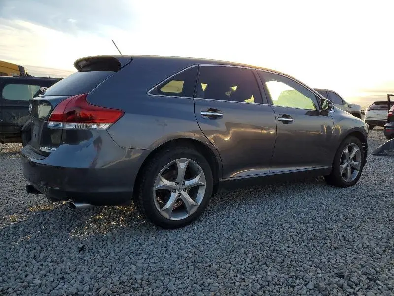 2014 TOYOTA VENZA LE  