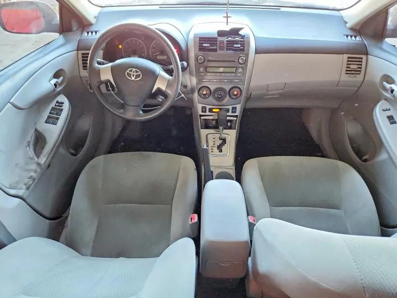 2011 TOYOTA COROLLA LE  