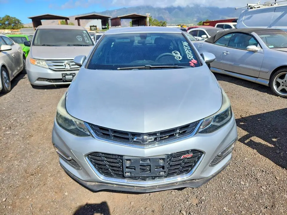 2017 CHEVROLET CRUZE LT  