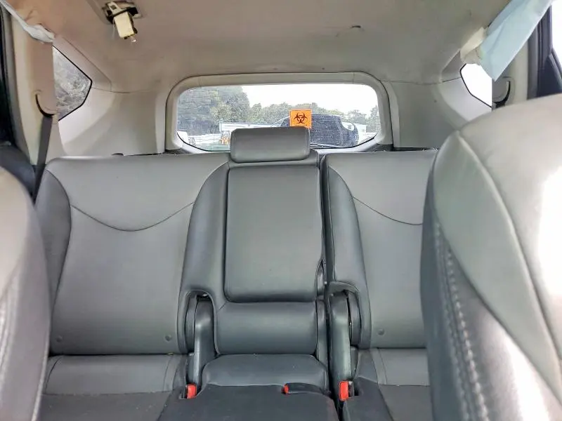 2012 TOYOTA PRIUS V FIVE  