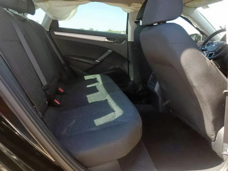 2016 VOLKSWAGEN PASSAT S