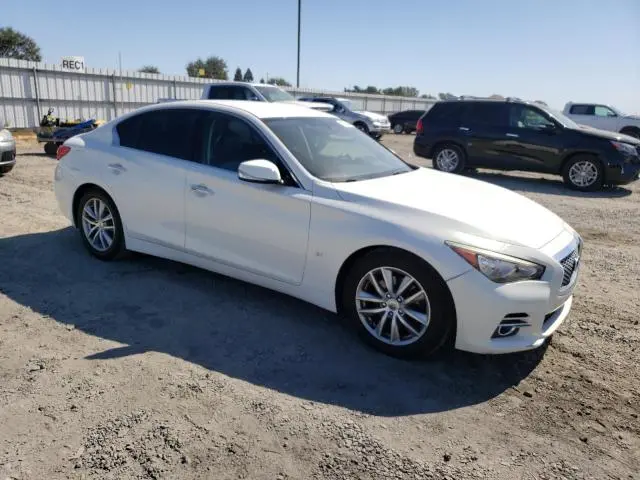 2015 INFINITI Q50 BASE  