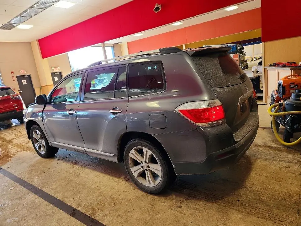 2013 TOYOTA HIGHLANDER LIMITED  