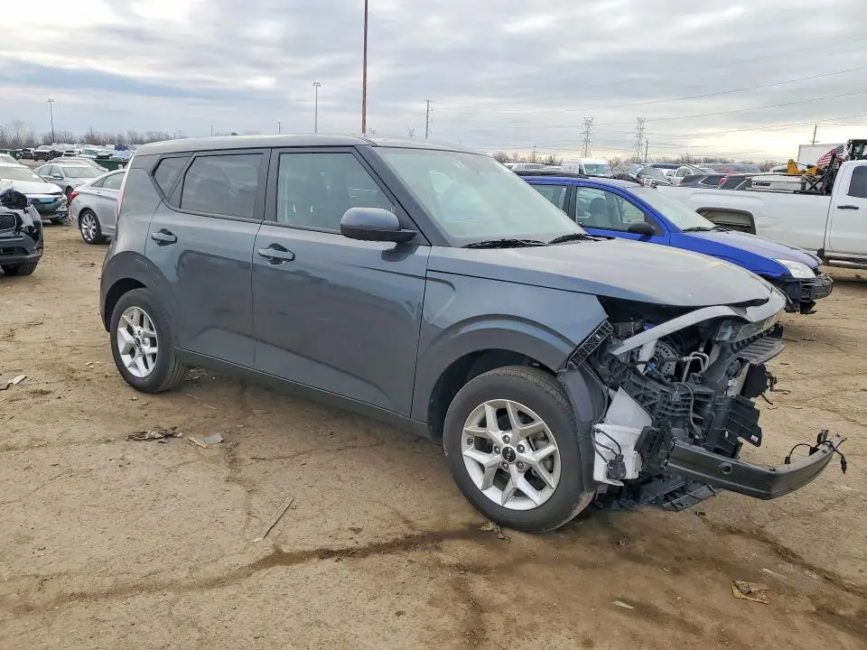 2024 KIA SOUL LX  