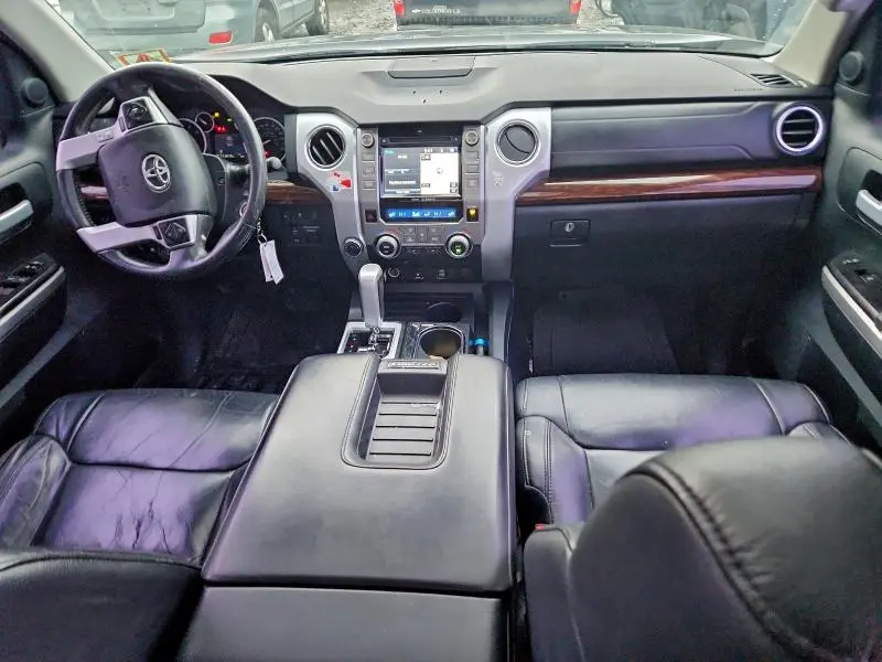 2017 TOYOTA TUNDRA CREWMAX LIMITED  