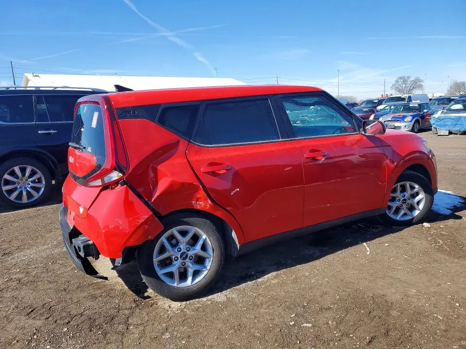 2022 KIA SOUL LX  