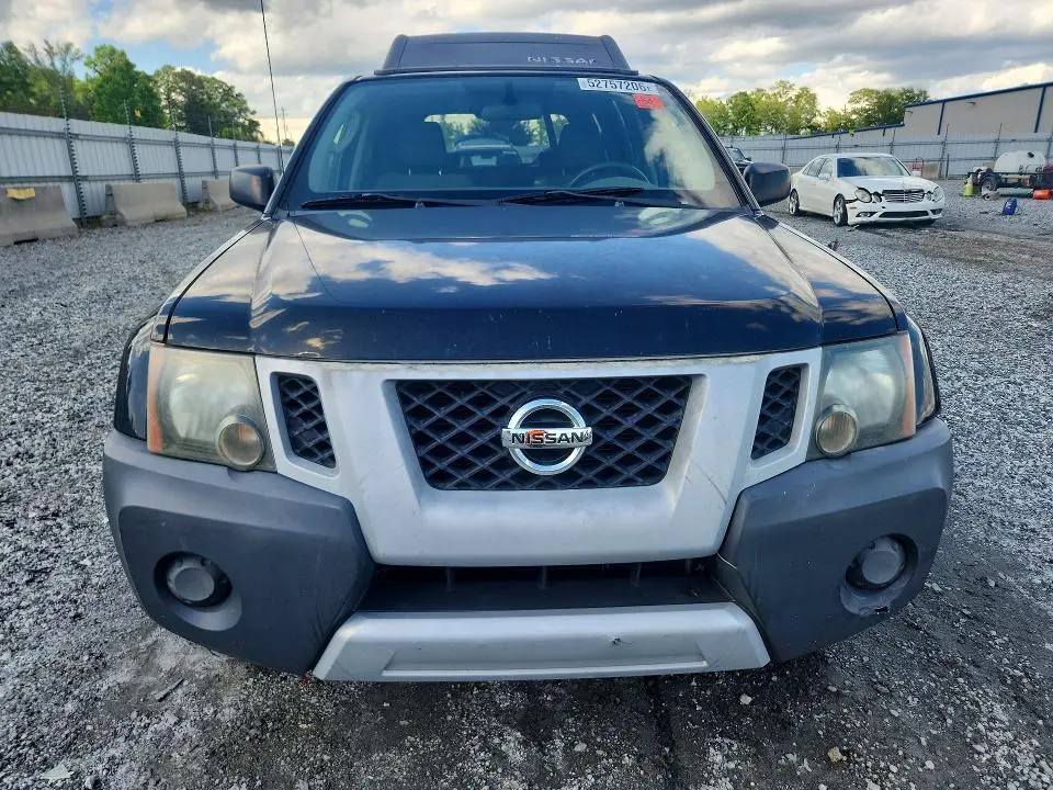 2011 NISSAN XTERRA X  