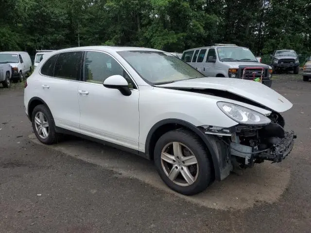 2014 PORSCHE CAYENNE