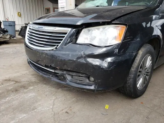 2014 CHRYSLER TOWN & COUNTRY TOURING L