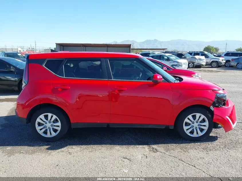 2023 KIA SOUL LX