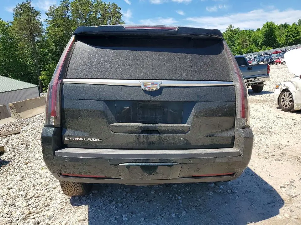 2016 CADILLAC ESCALADE LUXURY  