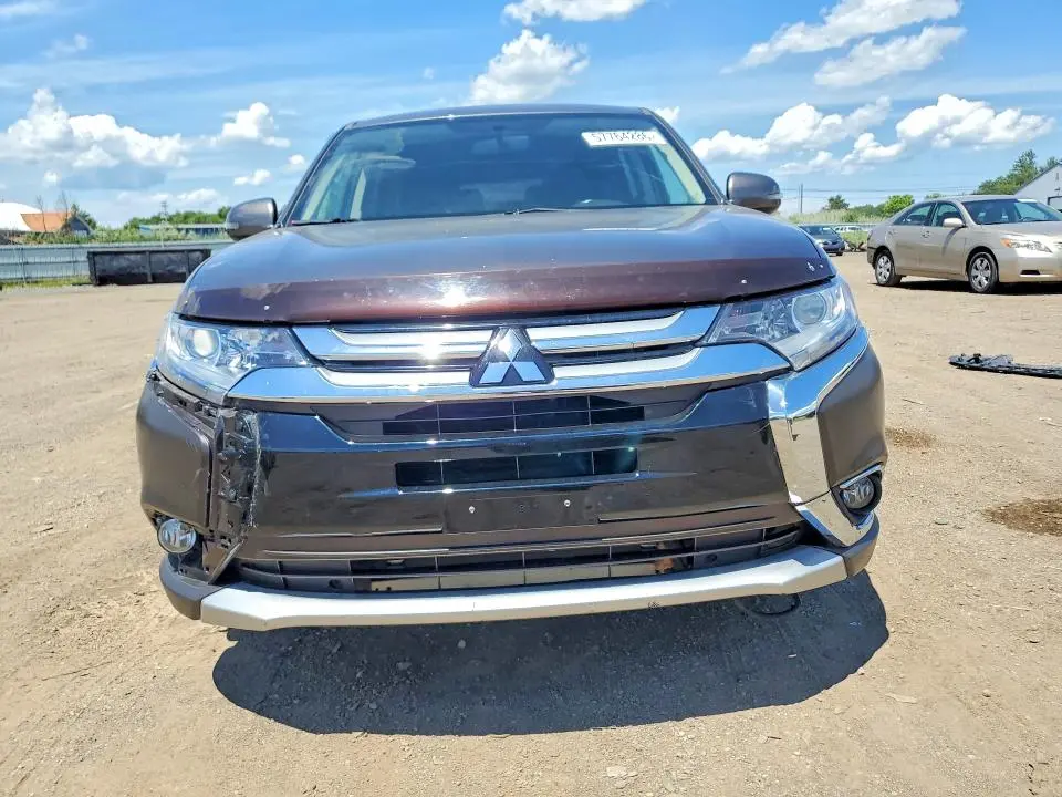 2016 MITSUBISHI OUTLANDER SE  