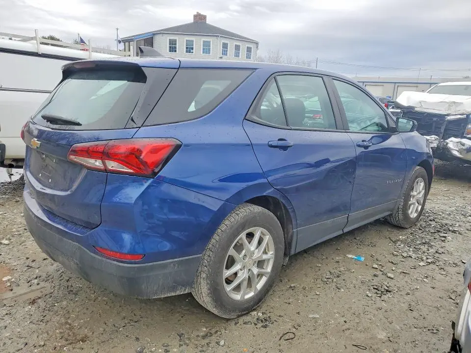 2022 CHEVROLET EQUINOX LS  