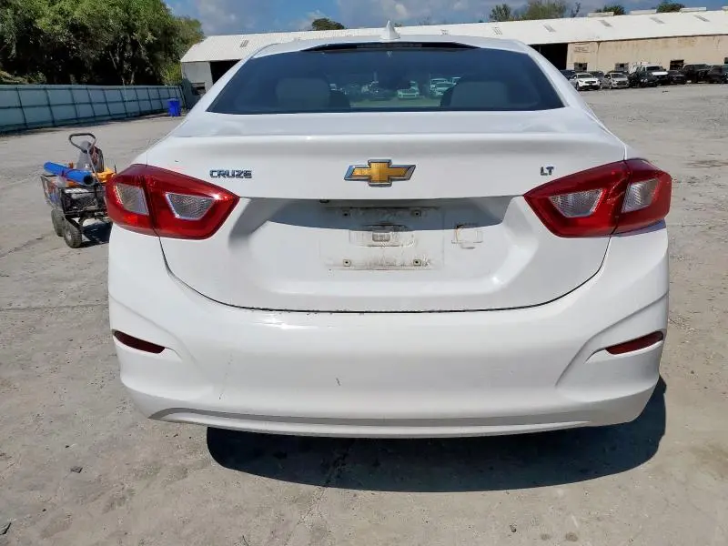 2019 CHEVROLET CRUZE LT  