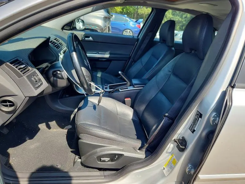 2010 VOLVO S40 2.4I  