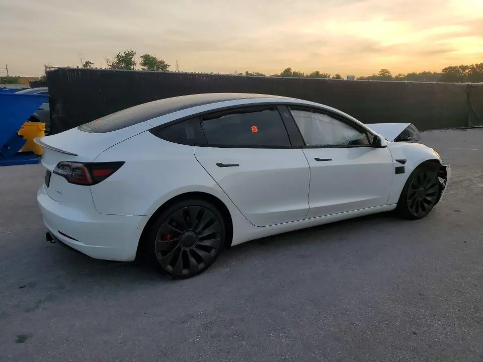 2021 TESLA MODEL 3   