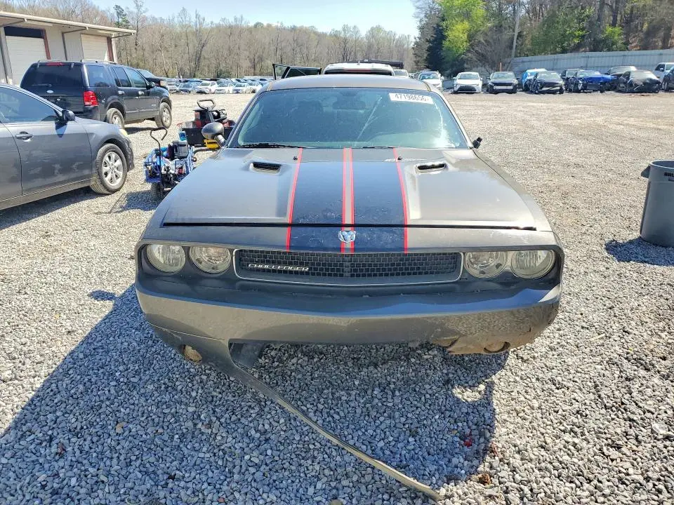 2010 DODGE CHALLENGER SE  