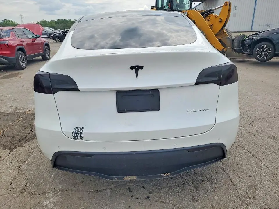 2016 TESLA MODEL Y   