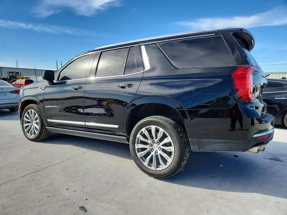 2022 GMC YUKON DENALI  