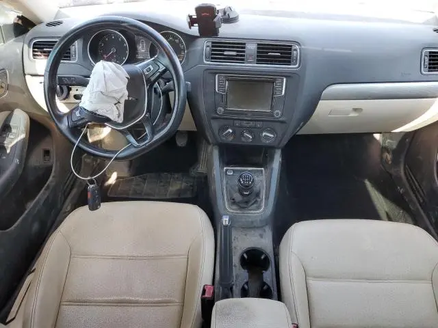 2017 VOLKSWAGEN JETTA SE  