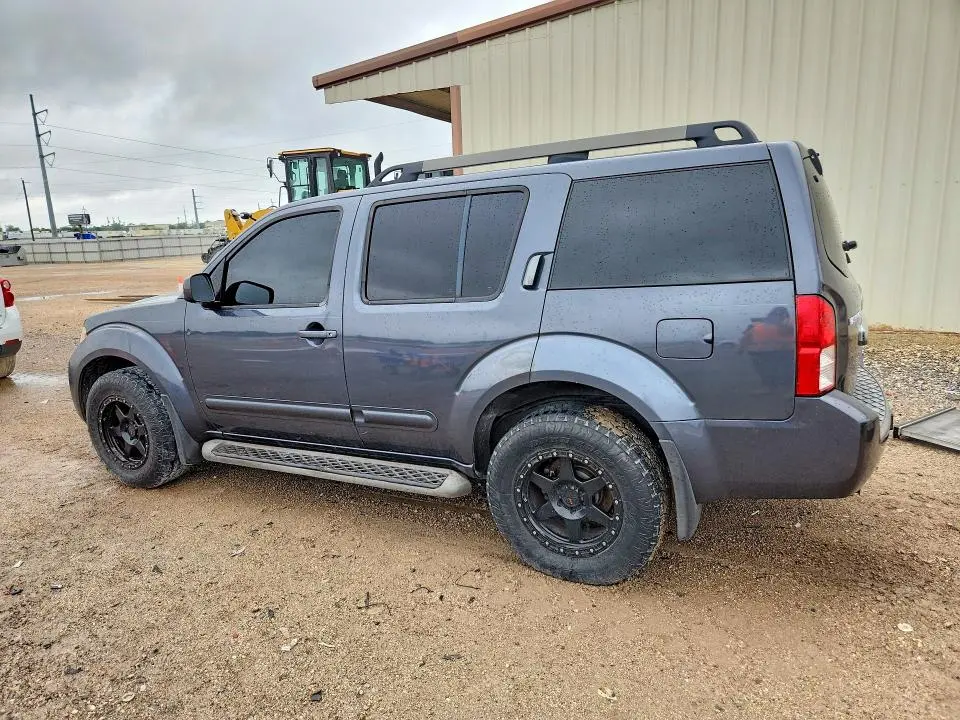 2012 NISSAN PATHFINDER S  